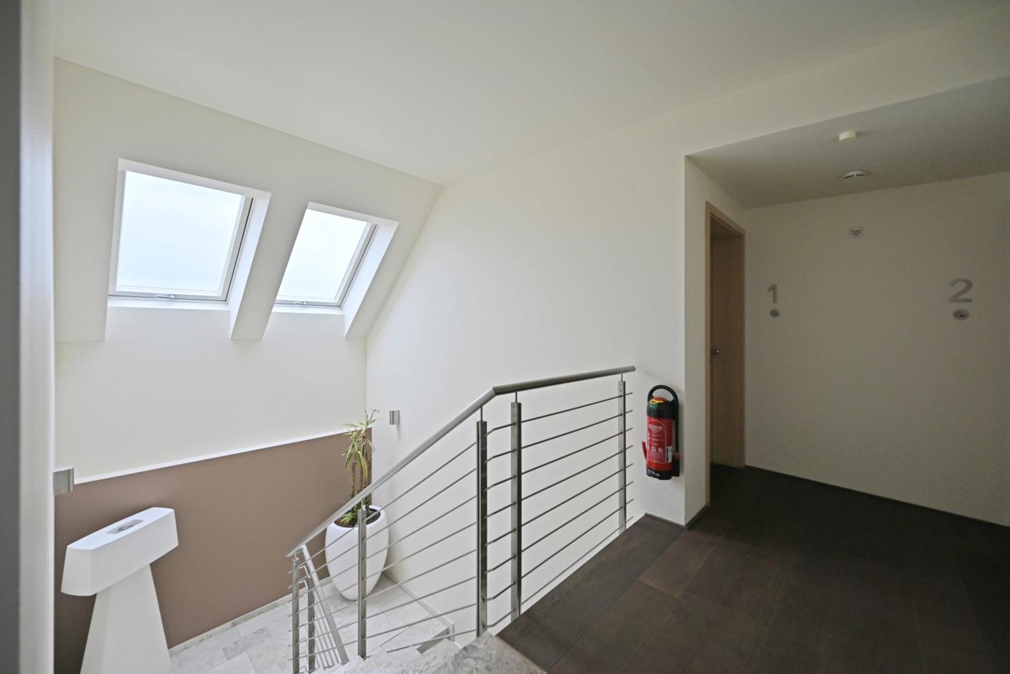 Modernes & Gepflegtes Hotelzimmer Mit Kueche! Bernstadt  ภายนอก รูปภาพ